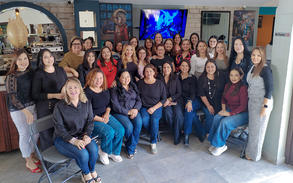 Directoras de medios y ejecutivas de agencias de publicidad celebran el Día de la Mujer Hondureña en Tegucigalpa